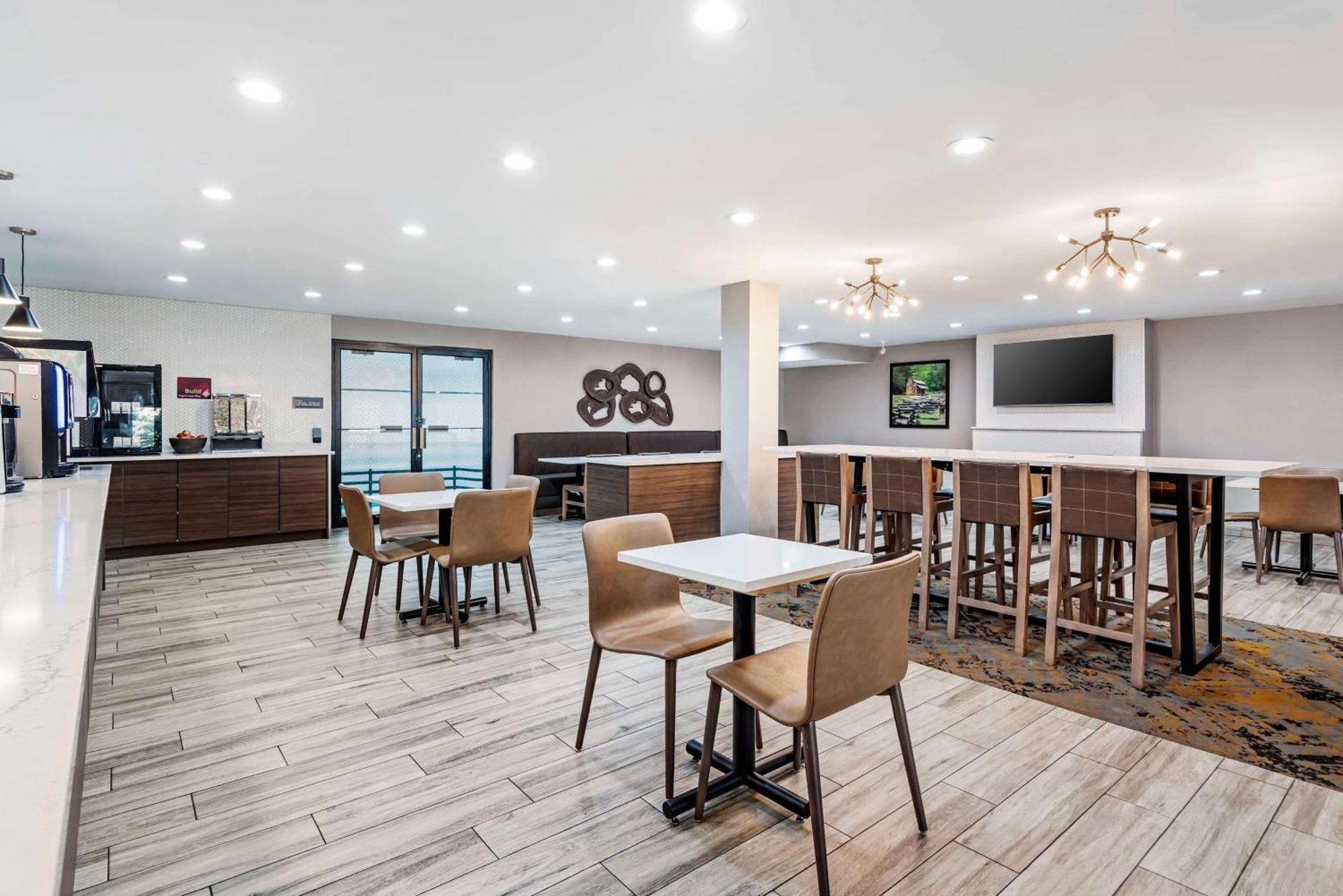 波旁坎卡基/布雷德利智选假日酒店 Bourbonnais 外观 照片
